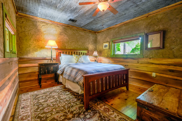 Crooked Oaks Camellia bedroom