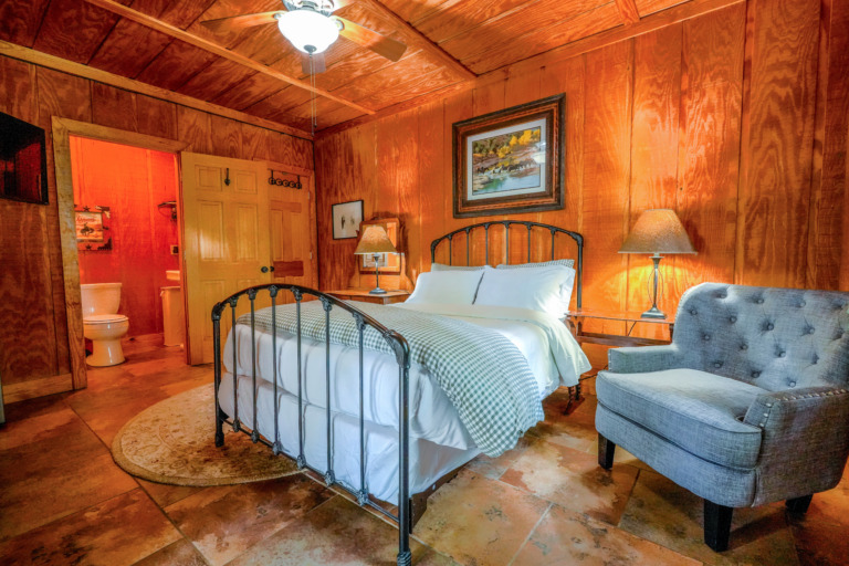 Crooked Oaks Stable Ensuite